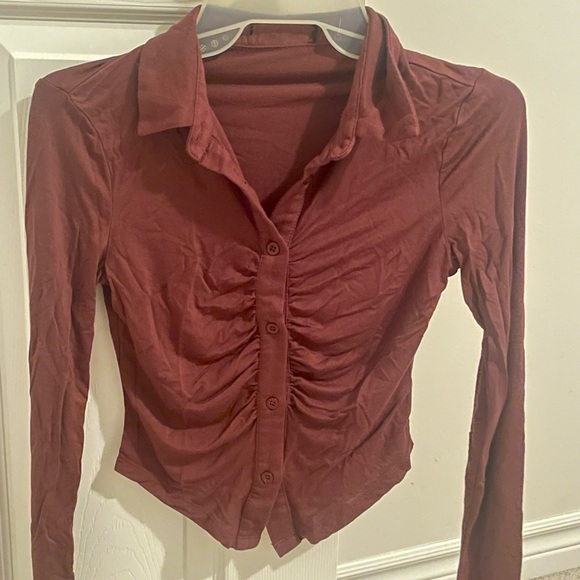 Ruched button up - Picture 4 of 5